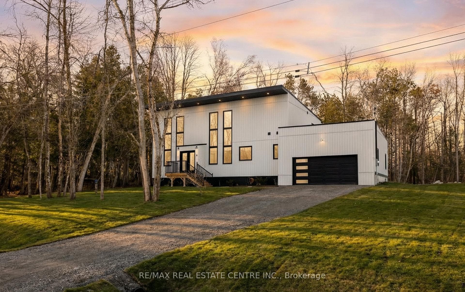3441 Louis Lane photo 2