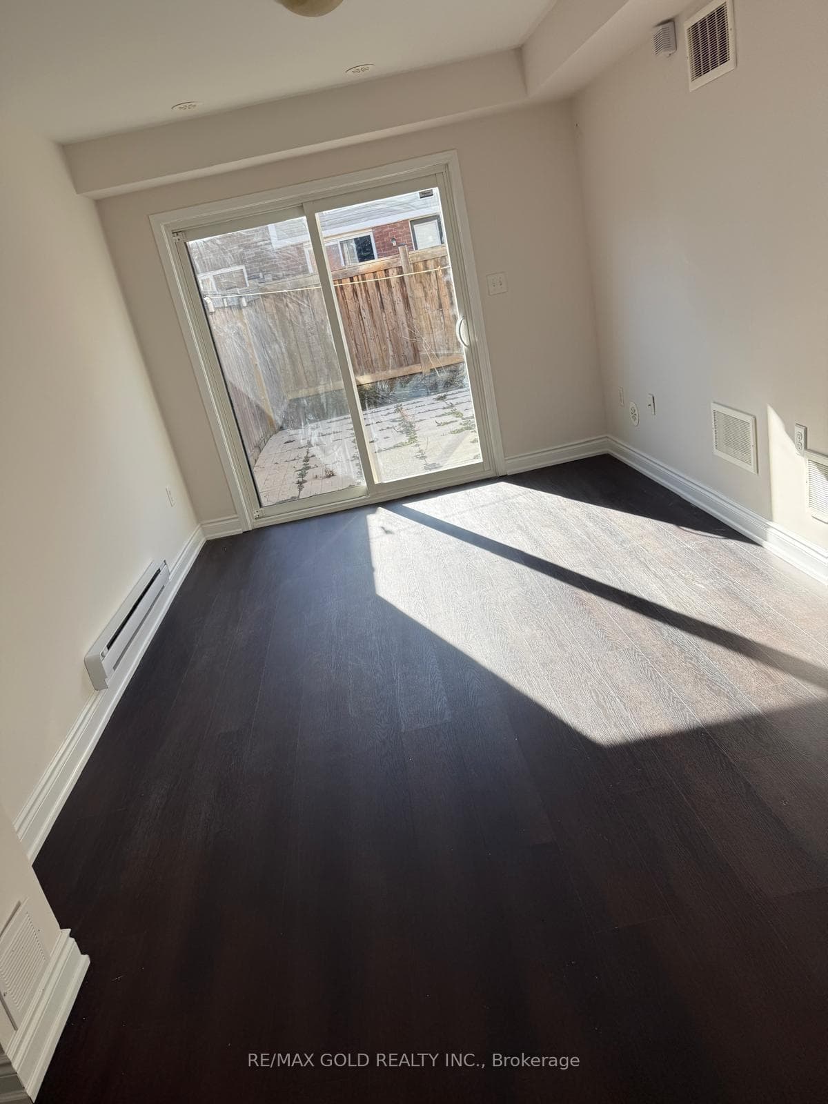6 Stemford Road photo 4
