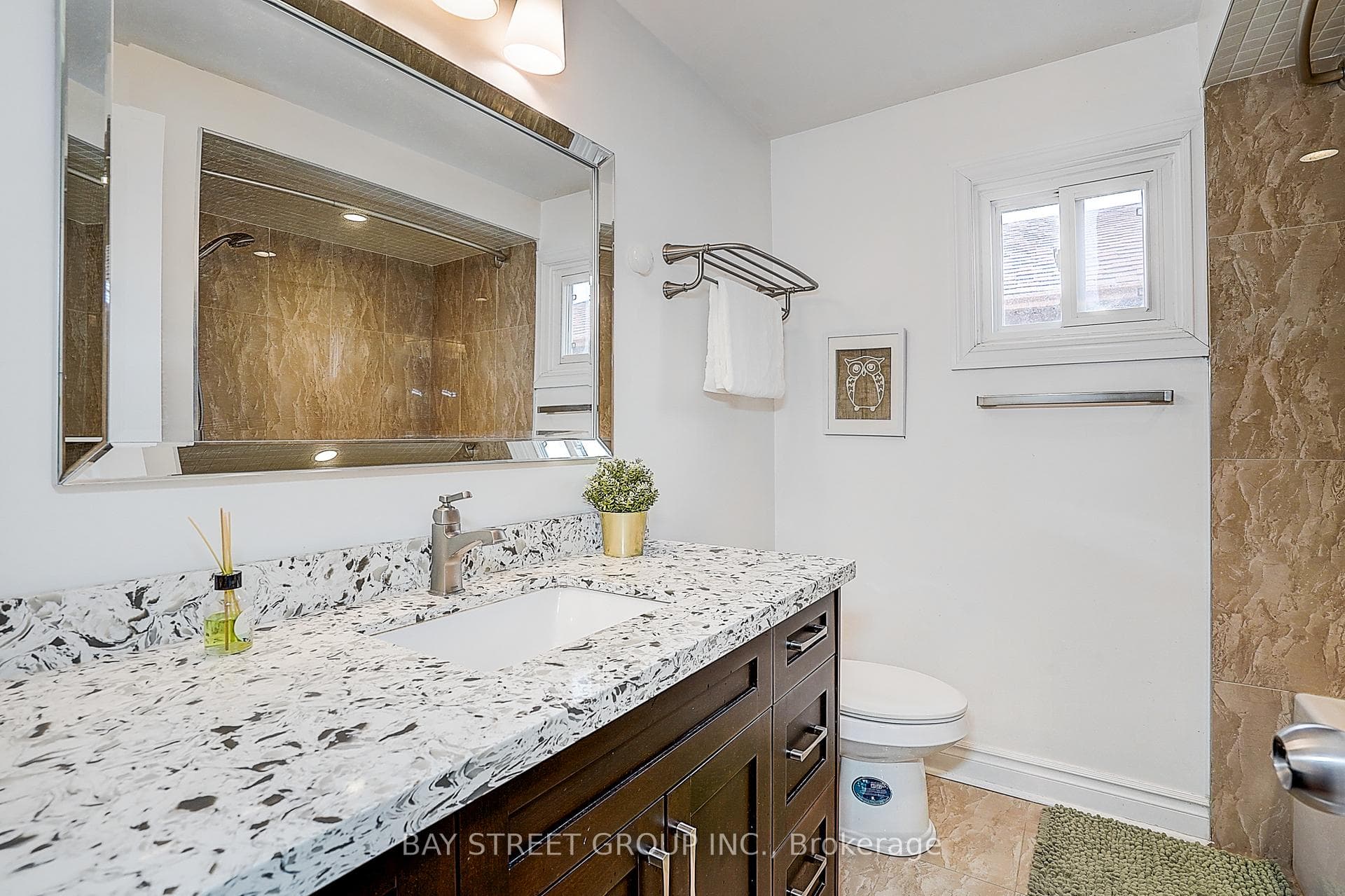 151 Campbell Avenue photo 46