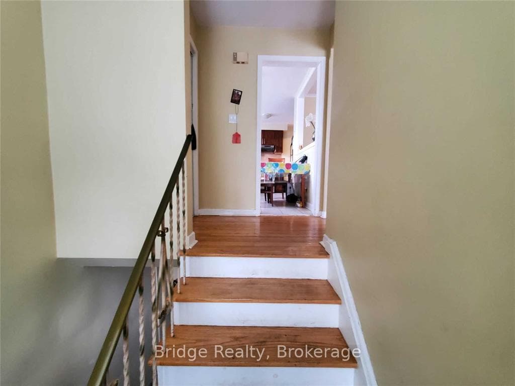 7075 Magic Court photo 3