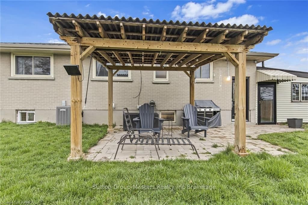 463 ABDO Crescent photo 29
