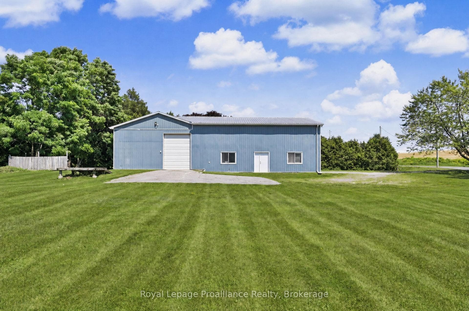 8296 Dale Road photo 5