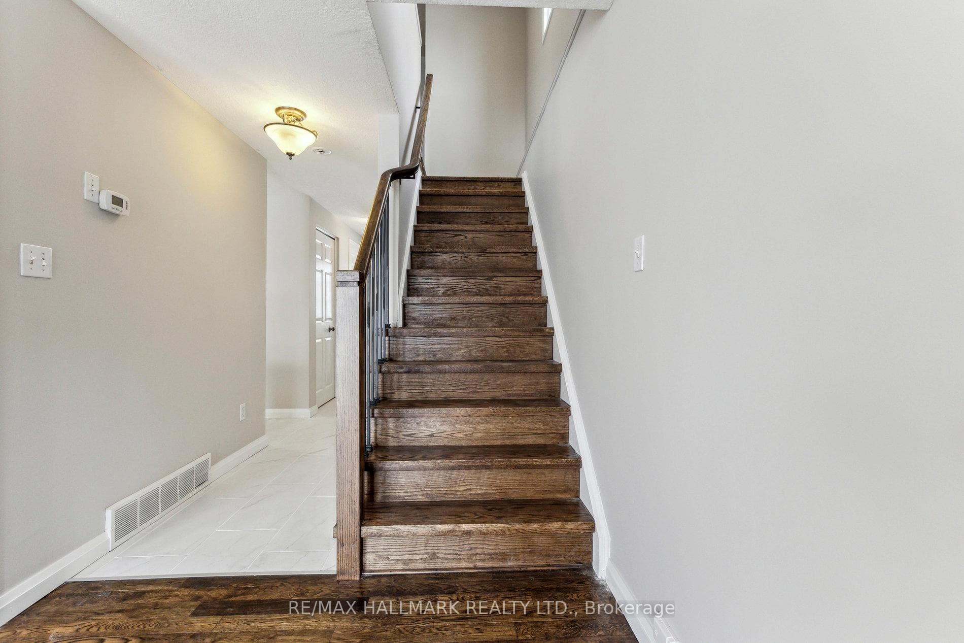 213 Snowdrop Crescent photo 17