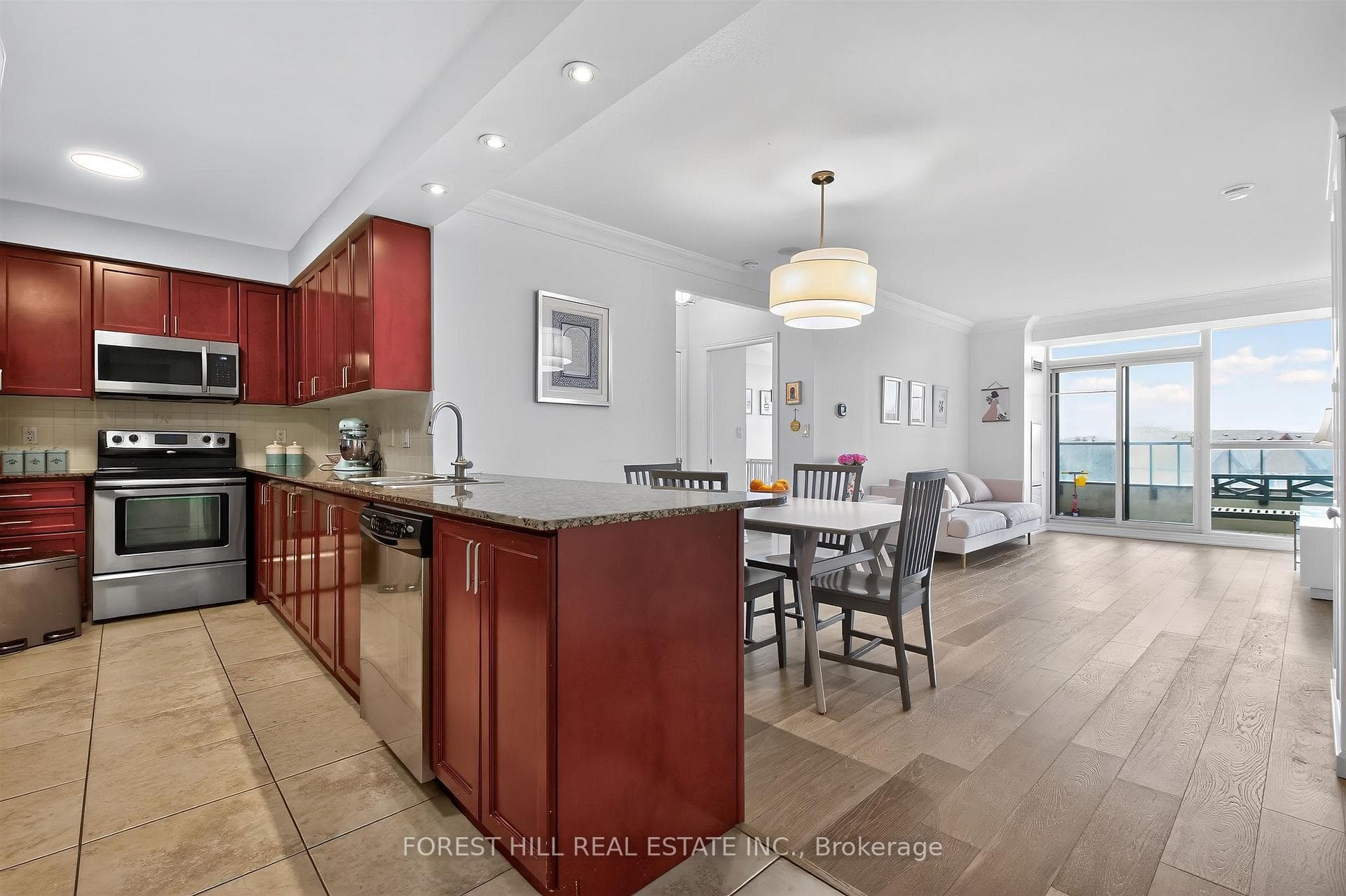 88 Promenade Circle Unit 408 photo 4