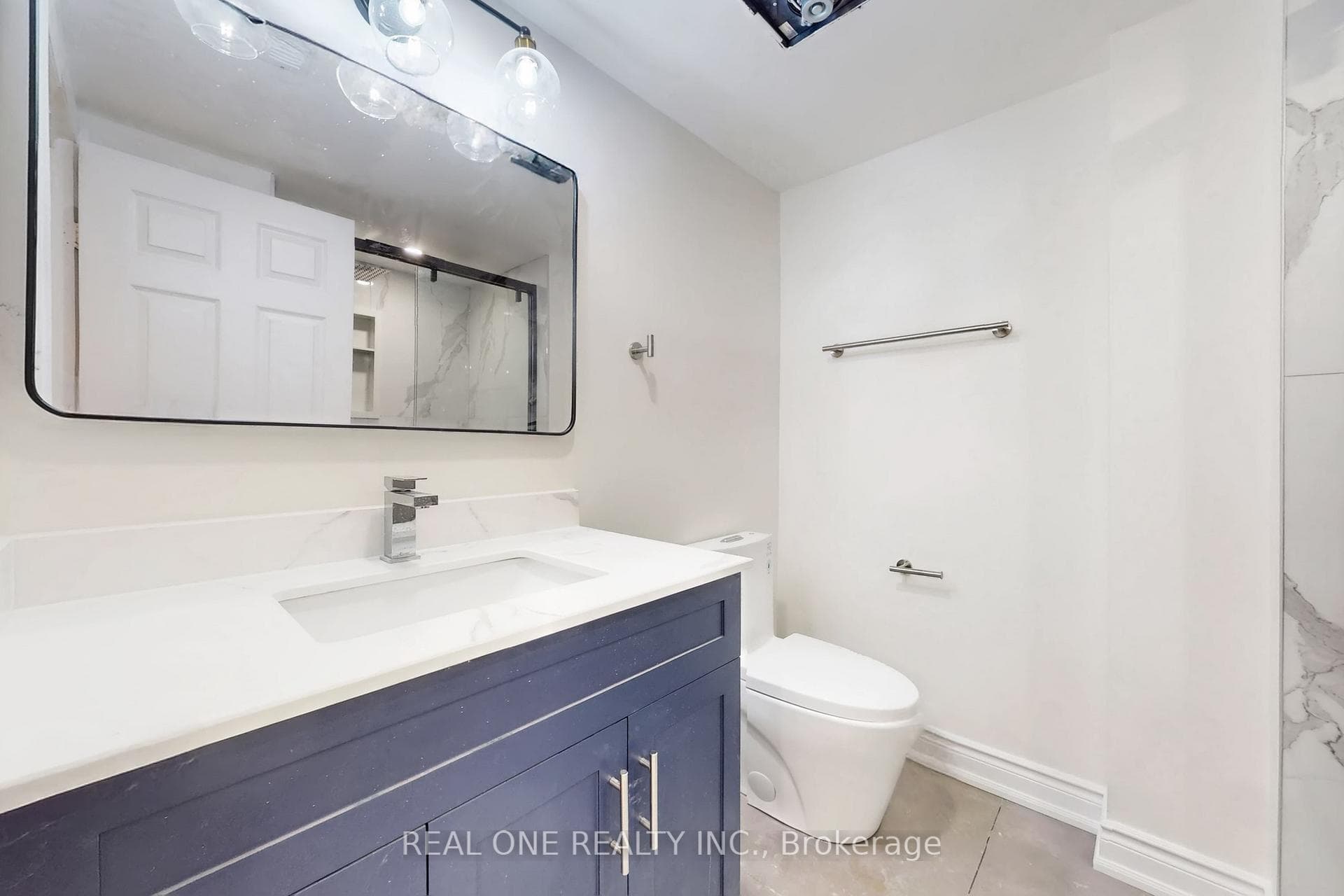 86 Breckonwood Crescent photo 41