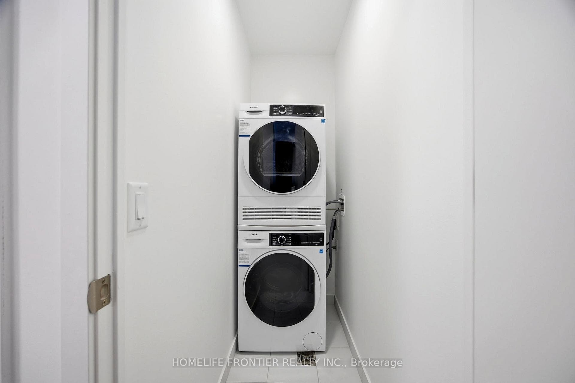 180 Front Street Unit 2609 photo 21