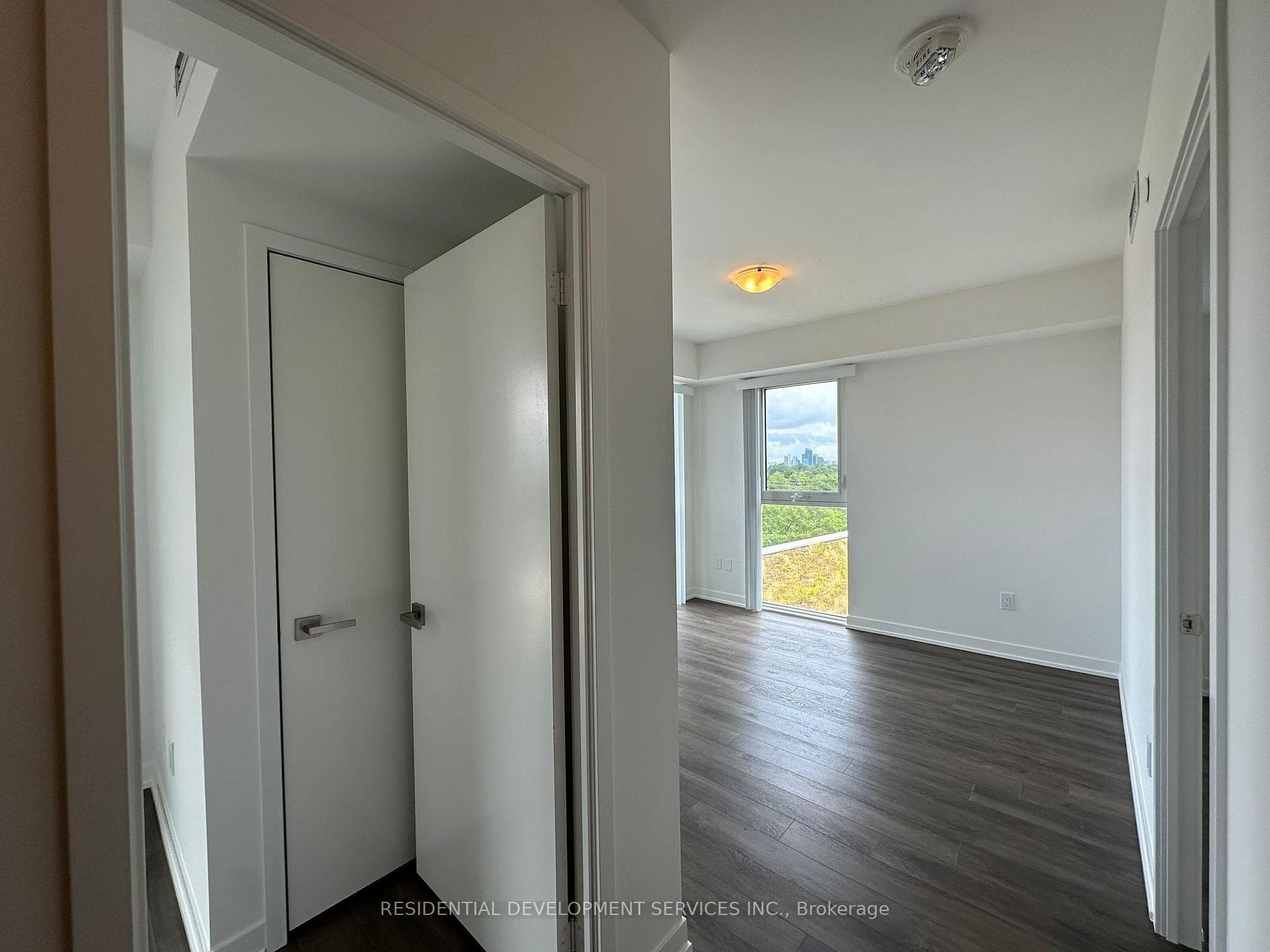 500 Wilson Avenue Unit 713 photo 4