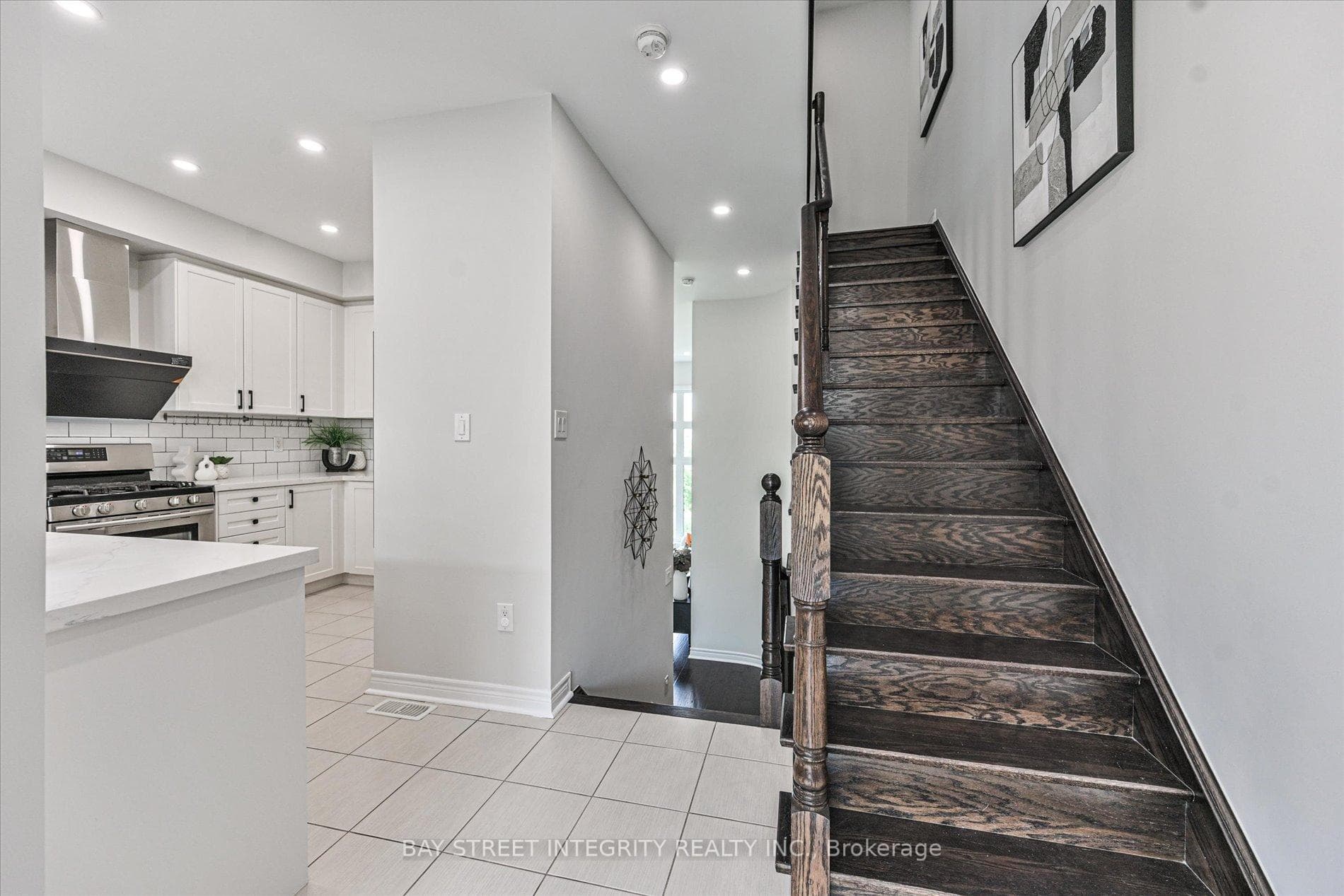49 Victor Herbert Way photo 15