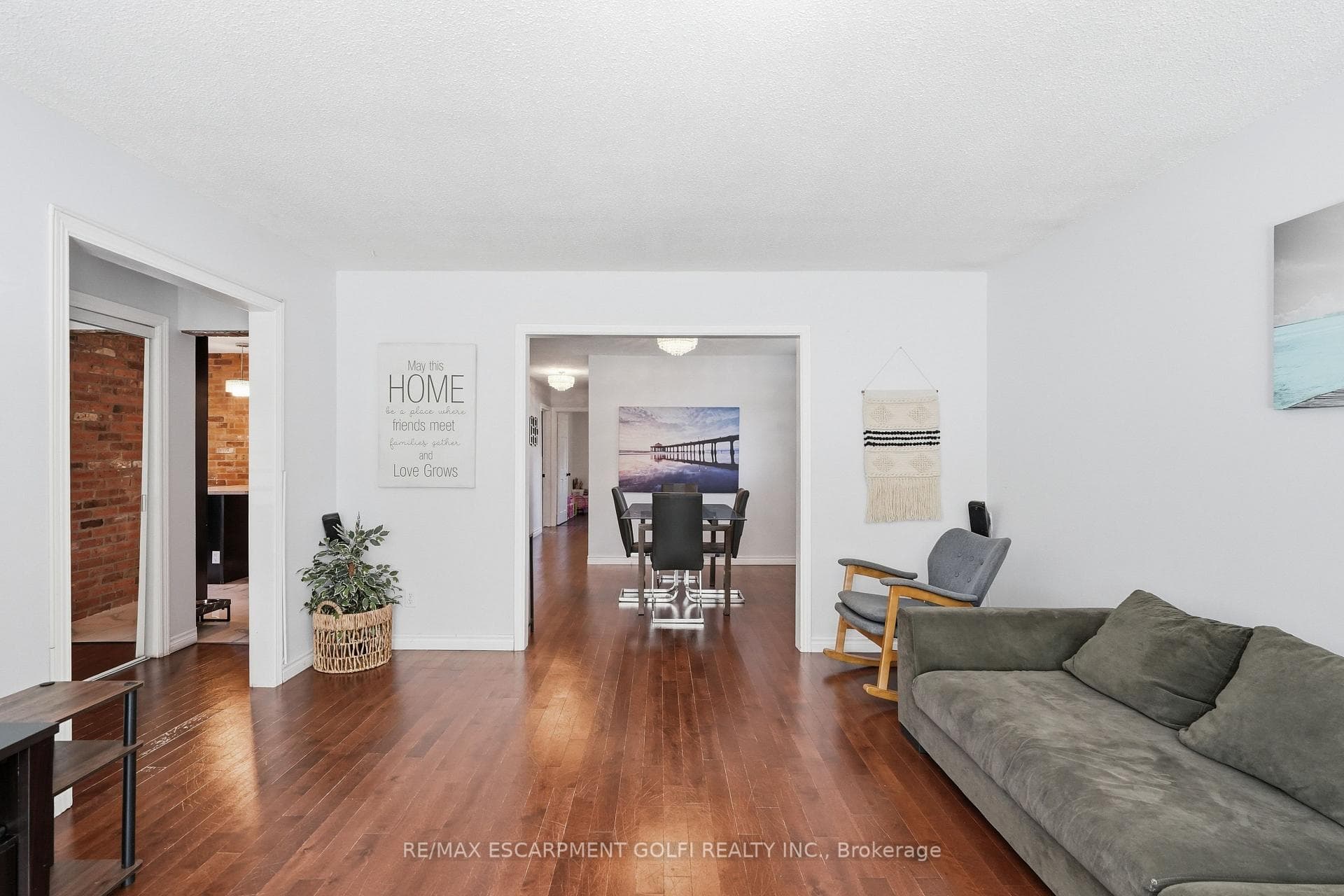 33 Debora Drive photo 7