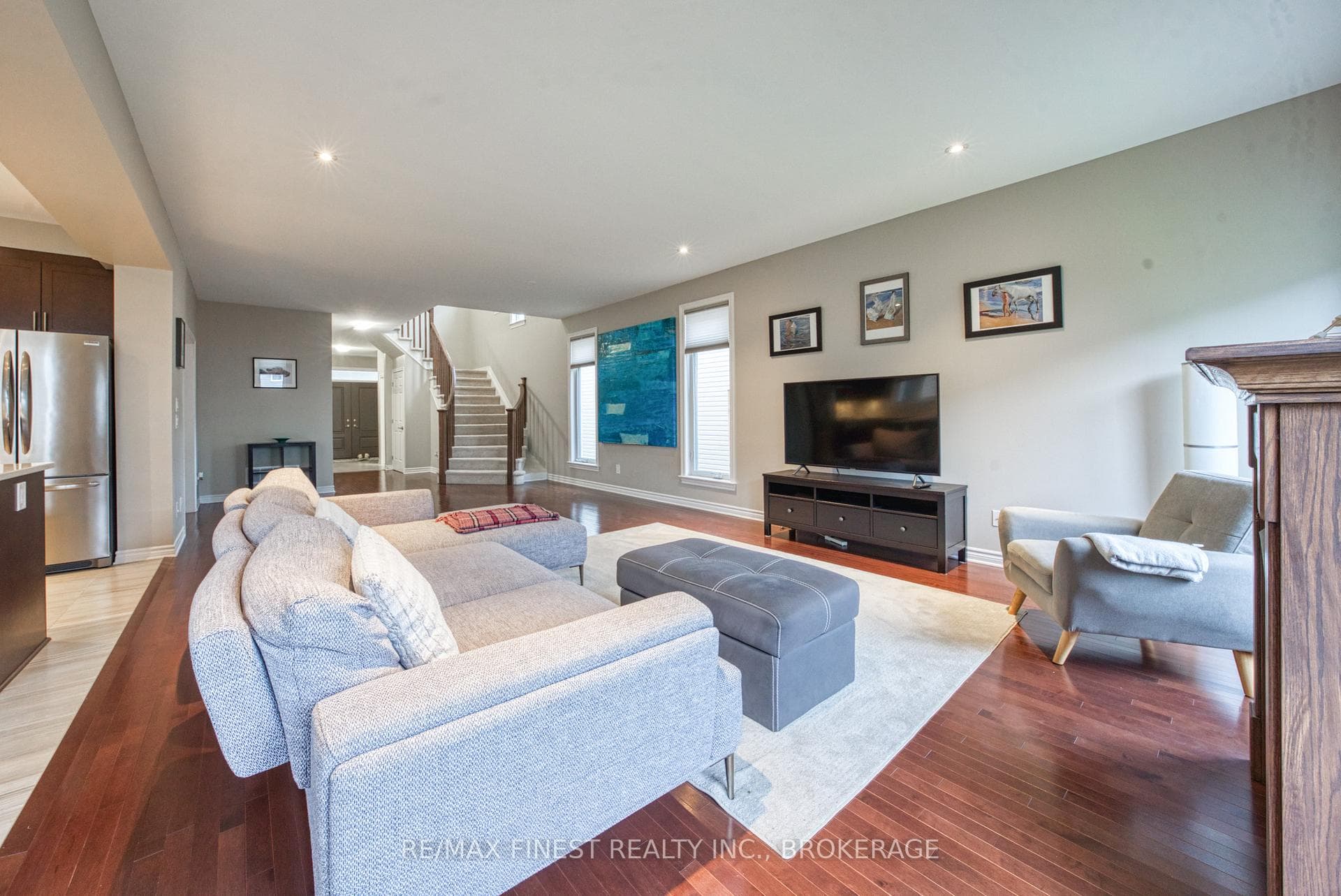 621 Halloway Drive photo 15