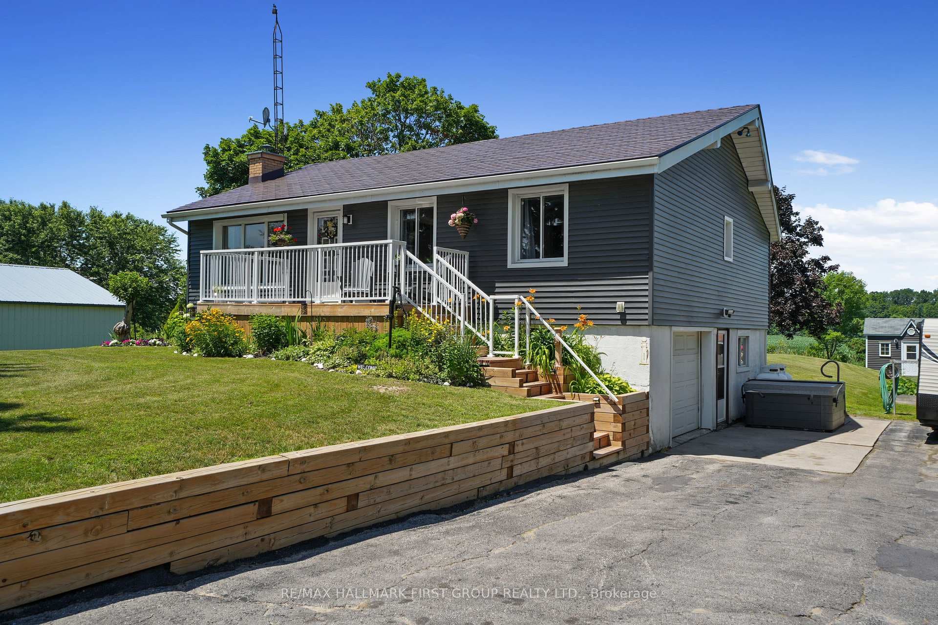 7638 Telephone Road photo 1