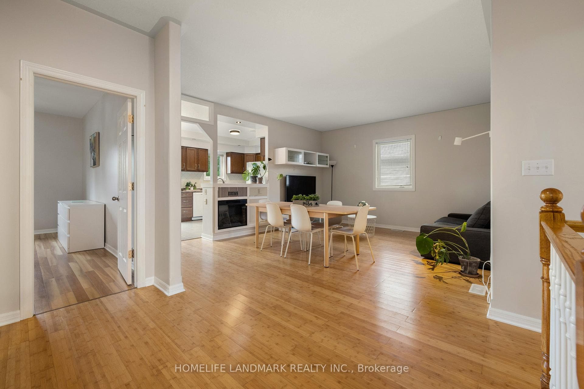 89 James Street photo 3