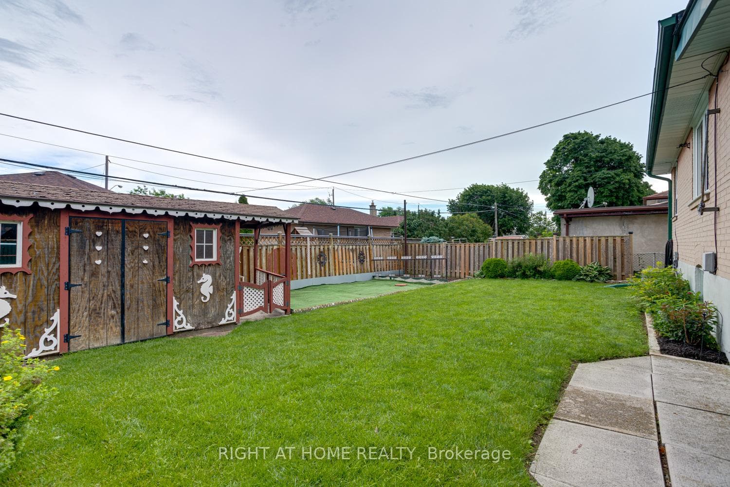 75 Milford Haven Drive photo 27