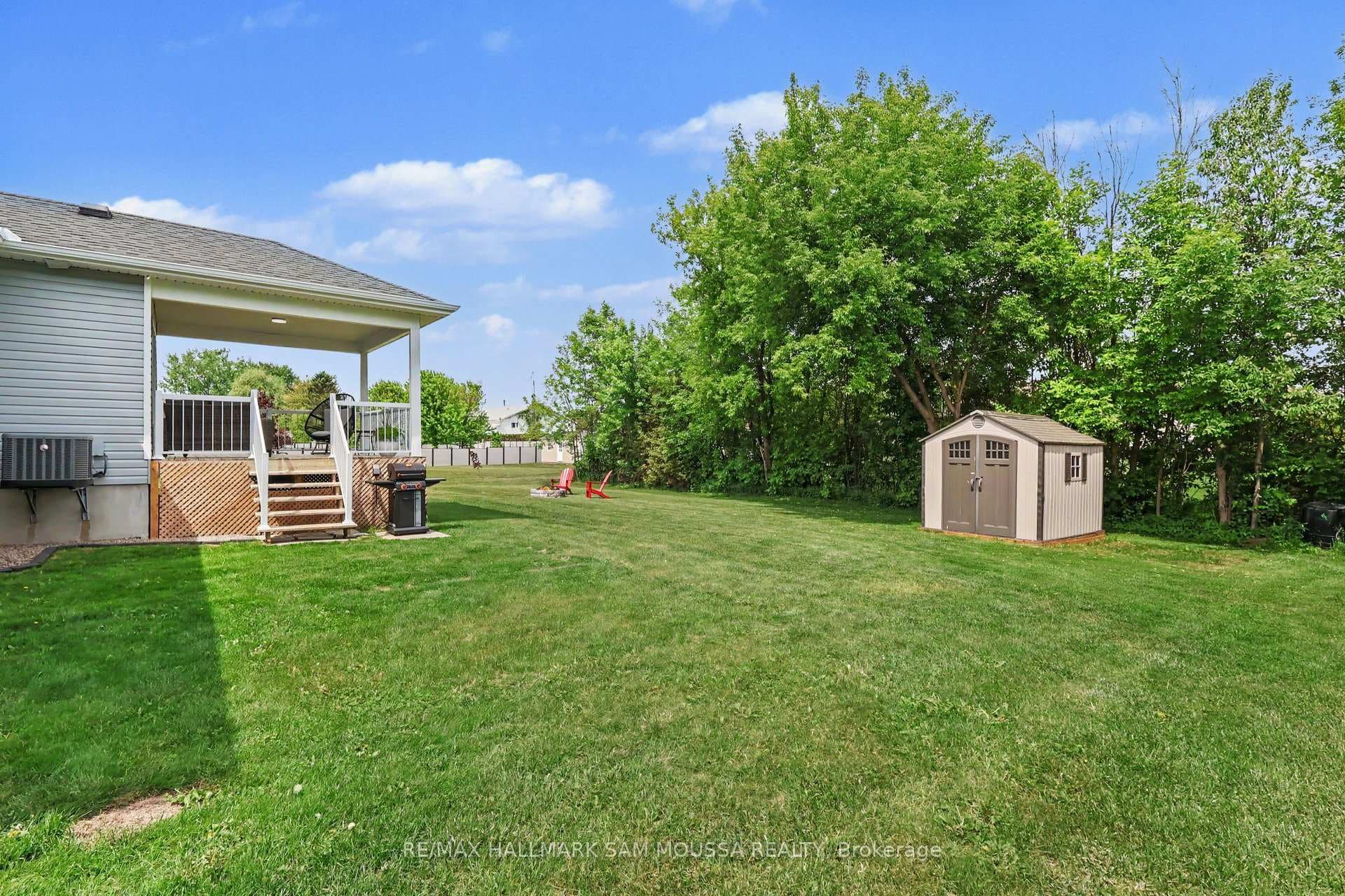 105 Danika Street photo 44