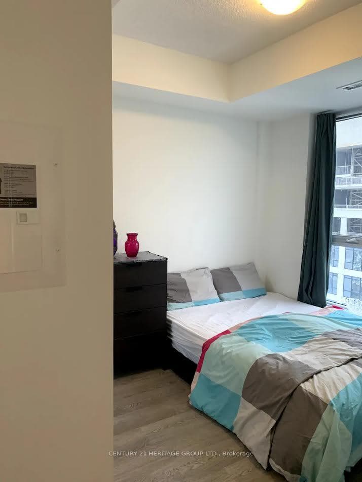 7 Mabelle Avenue Unit 4306 photo 23