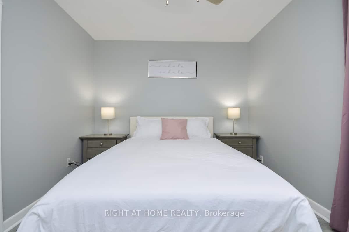 9 Donald Avenue photo 12