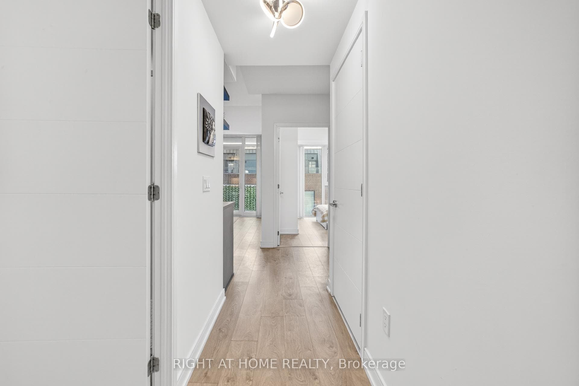 50 Wellesley Street Unit 503 photo 7