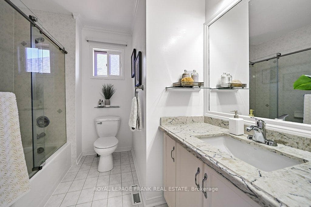 11 Hartrick Place photo 20