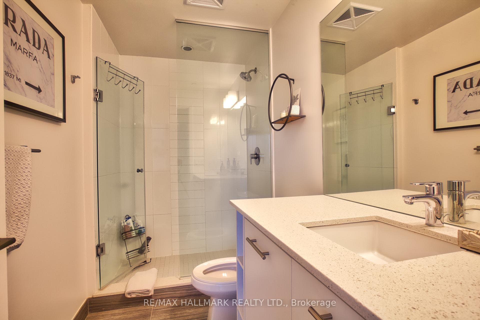 435 Richmond Street Unit 1603 photo 5