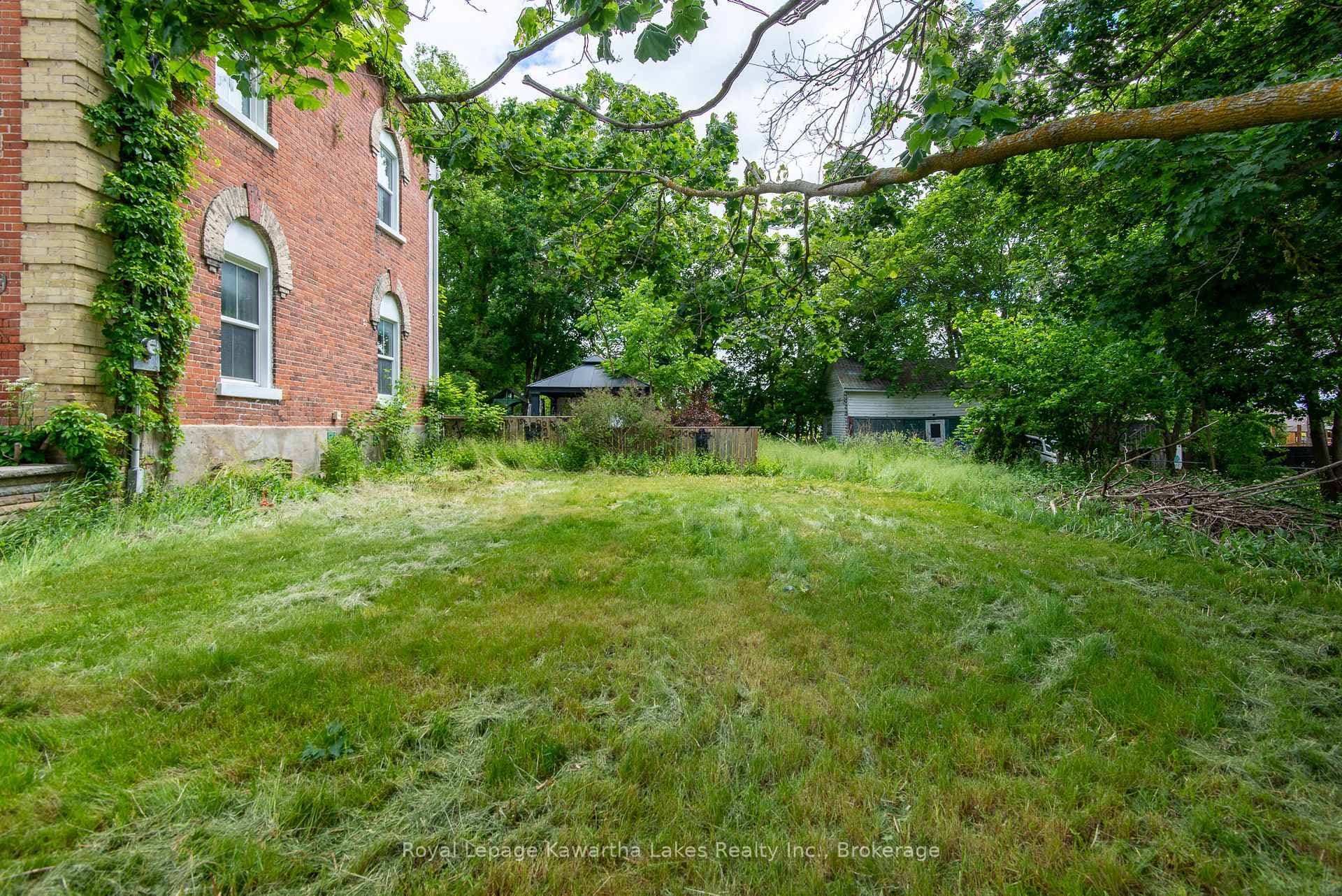 119 Agnes Street photo 4