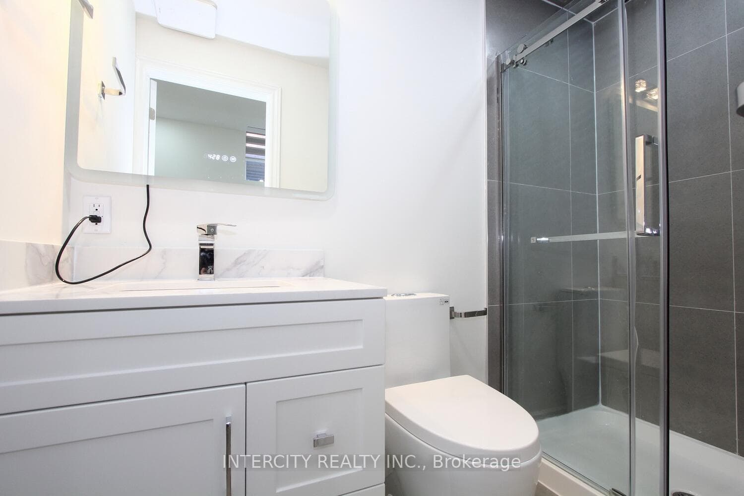 11 Desiree Place photo 14