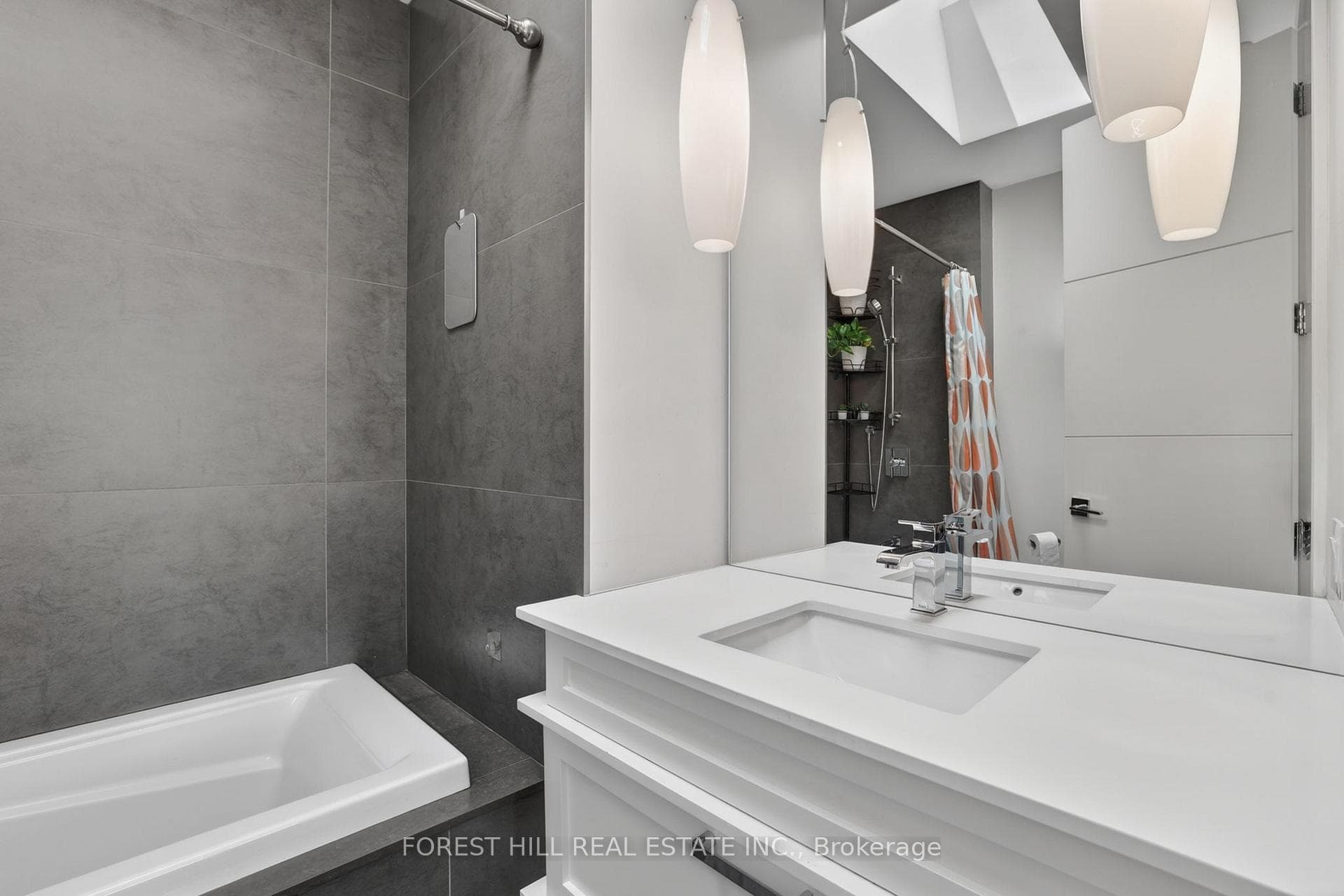 51 Greenfield Drive photo 28