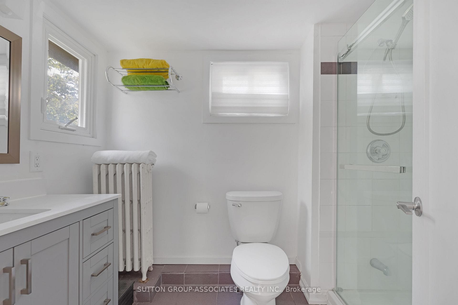 128 Walmer Road photo 29