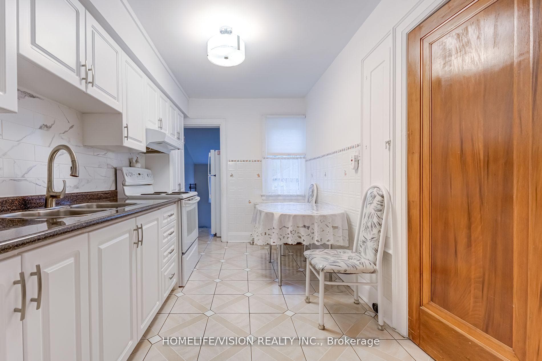 70 Frankdale Avenue photo 9