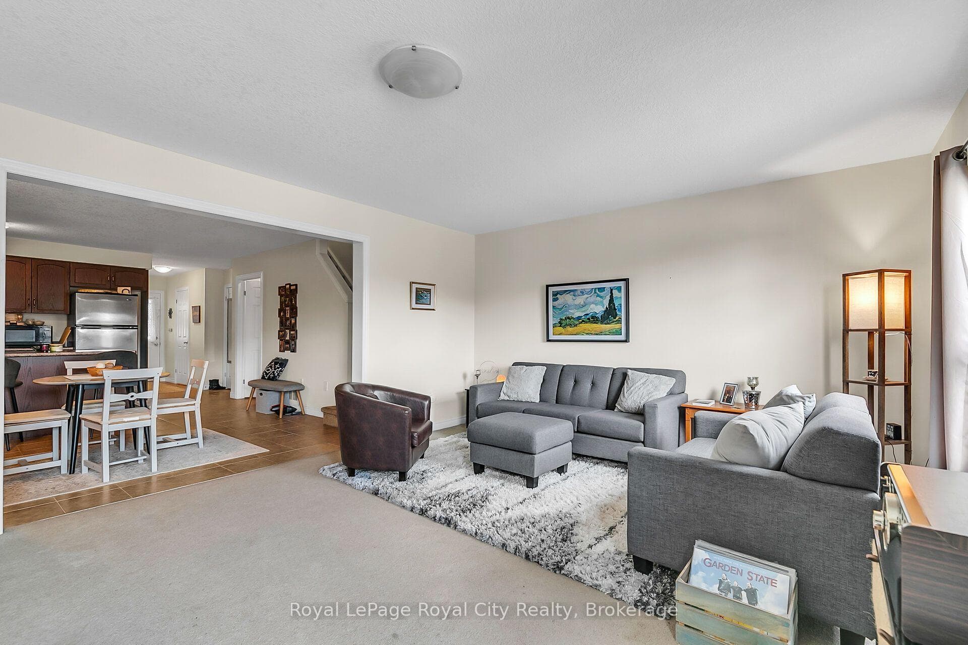 355 Macalister Boulevard Unit 9 photo 3