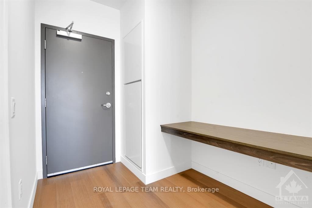 10 JAMES Street Unit 210 photo 4