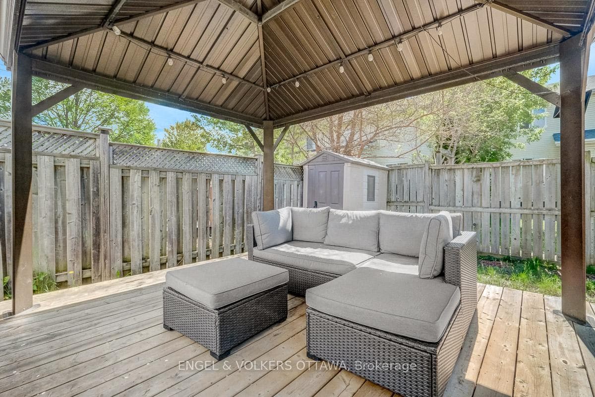 88 Kincardine Drive photo 44