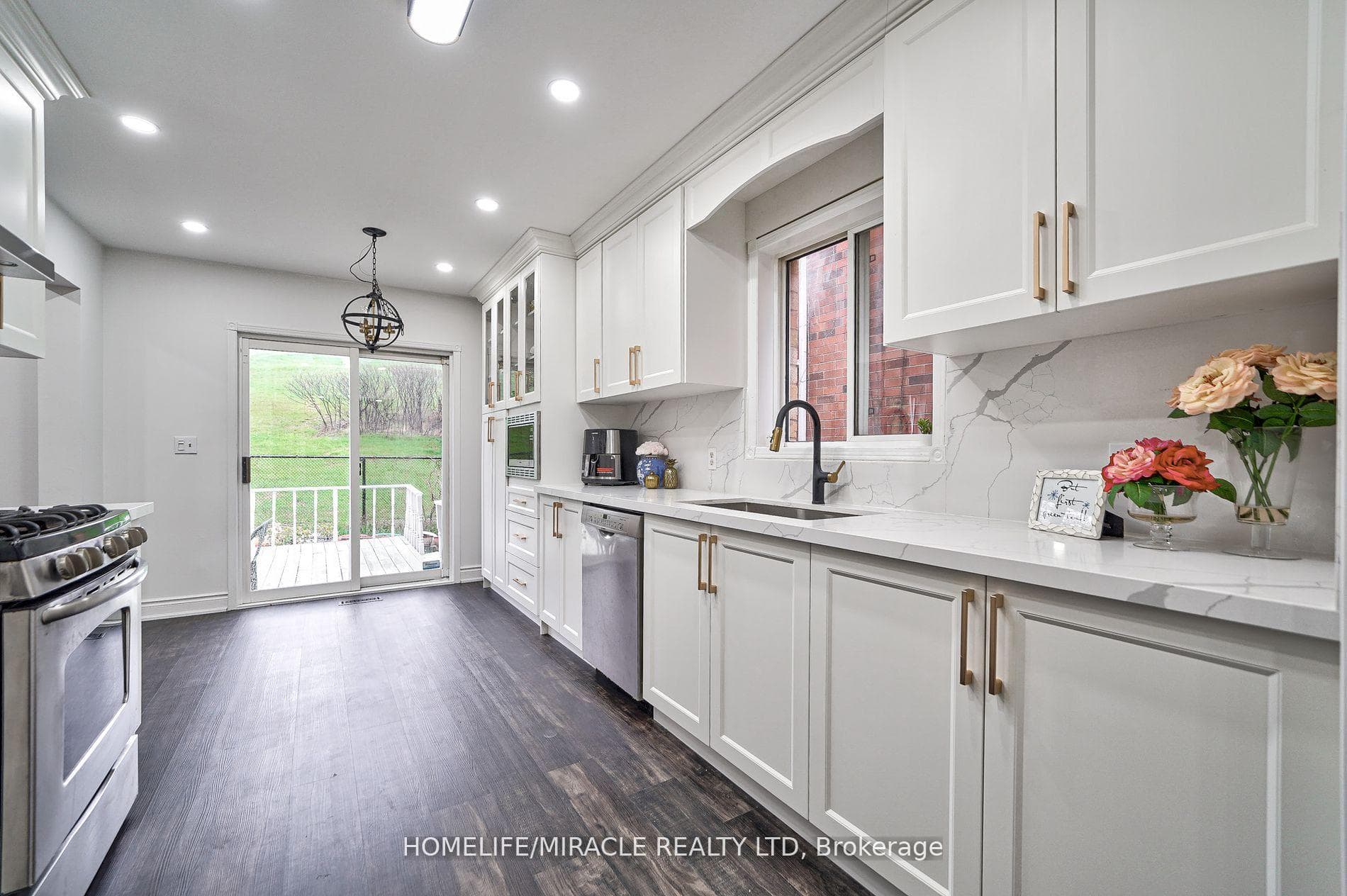 5893 Sidmouth Street photo 17
