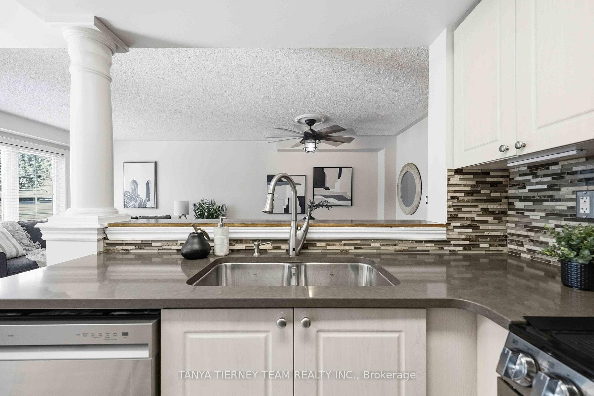 47 Corianne Avenue photo 25