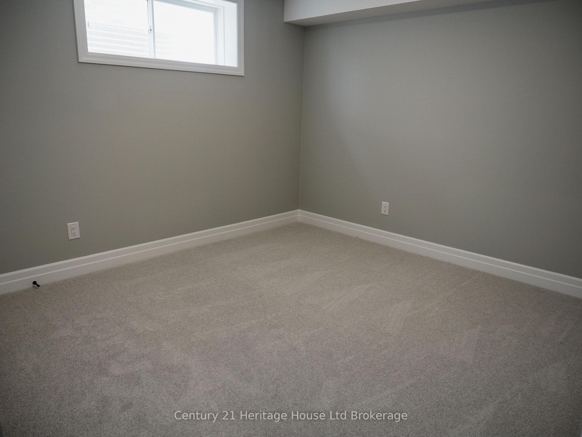 9 SYCAMORE Drive photo 18