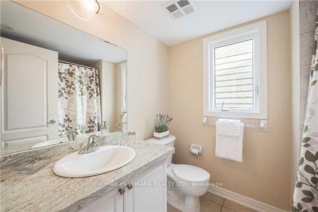 90 Woodbine Avenue photo 15