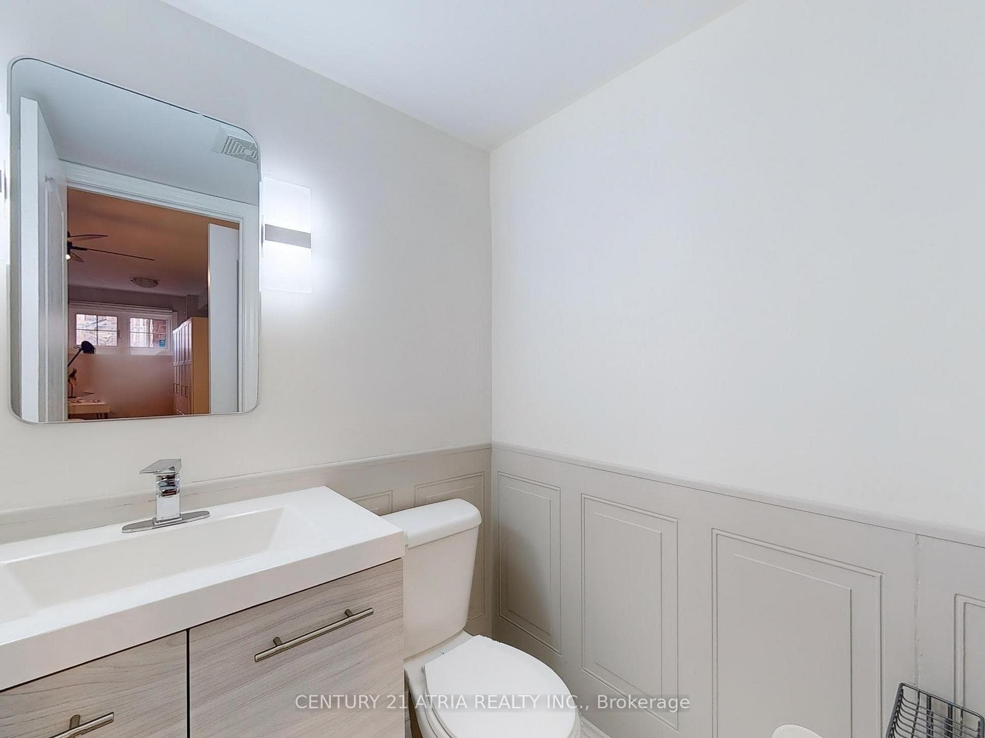 2441 Greenwich Drive Unit 63 photo 20