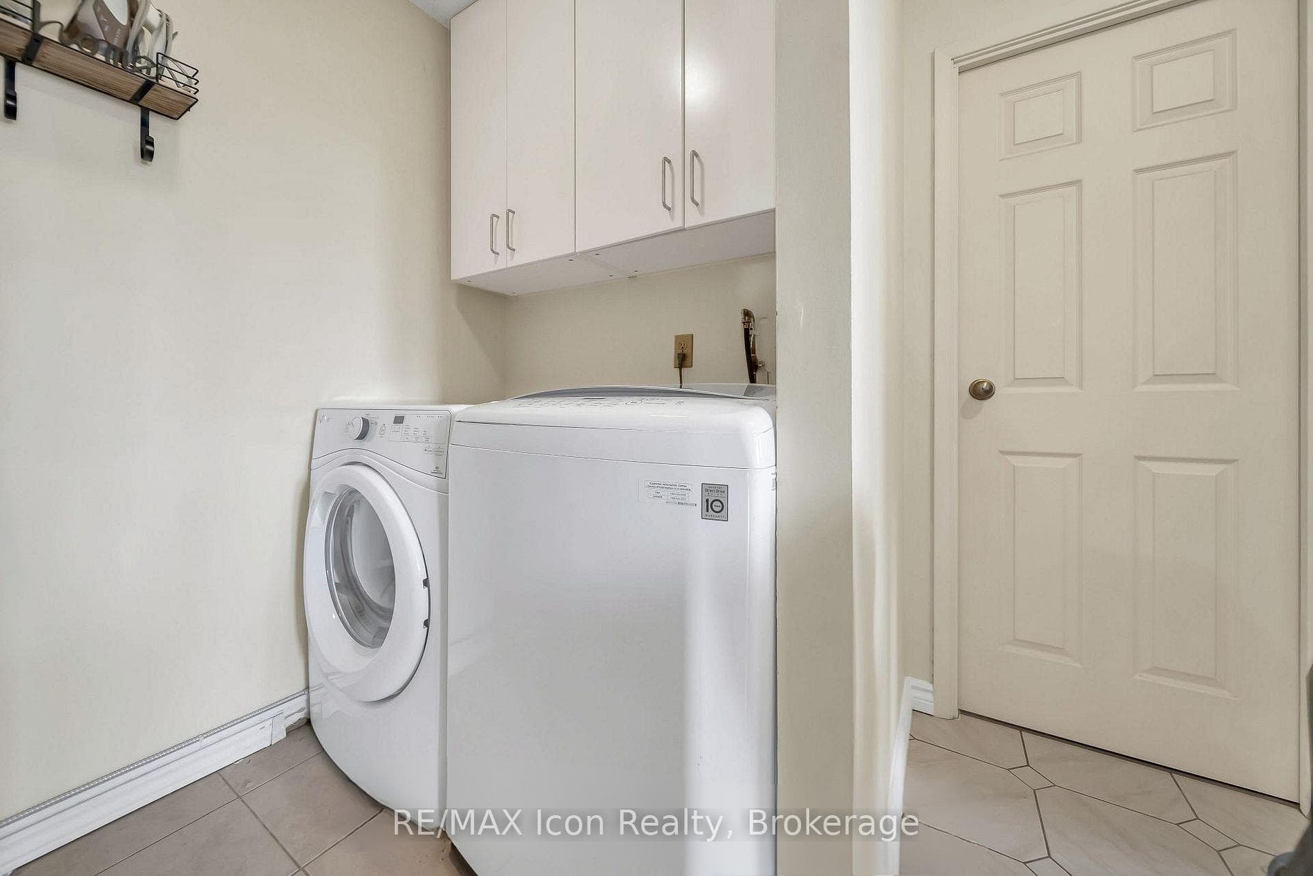 19 Woodlawn Road Unit 303 photo 32