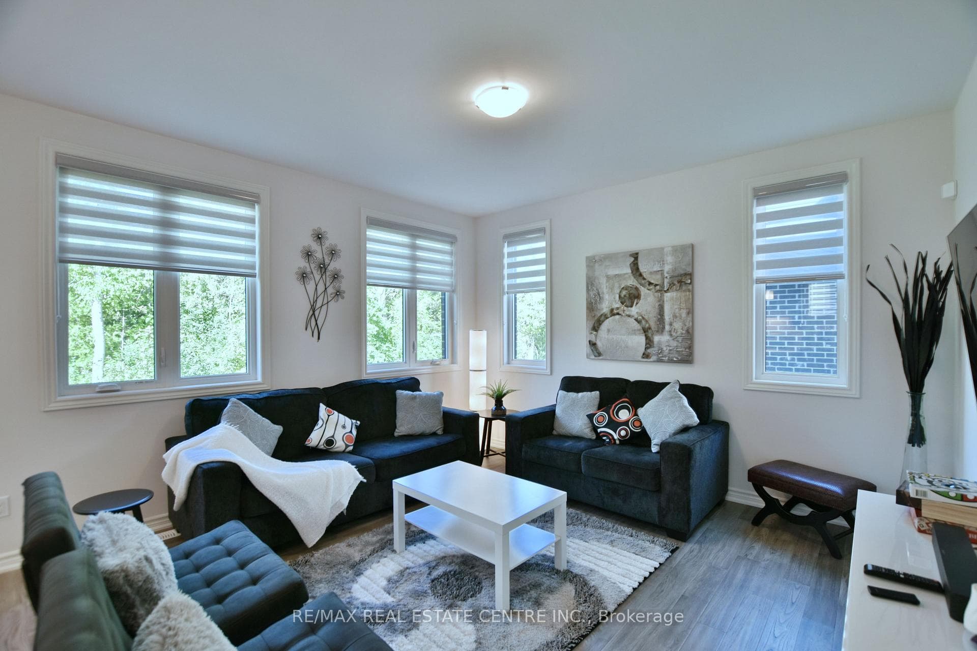 110 Sebastian Street photo 10