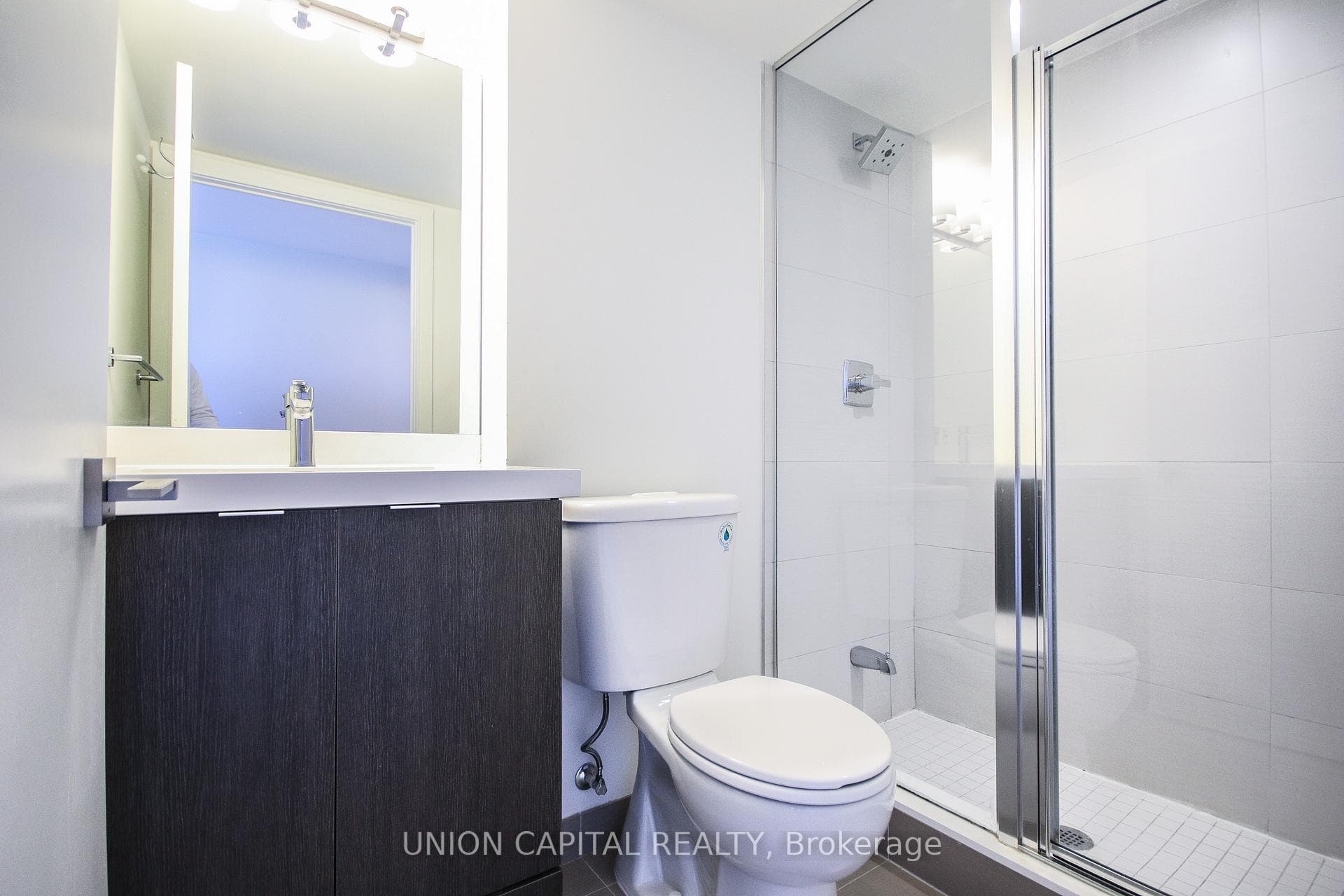 89 McGill Street Unit 1812 photo 5