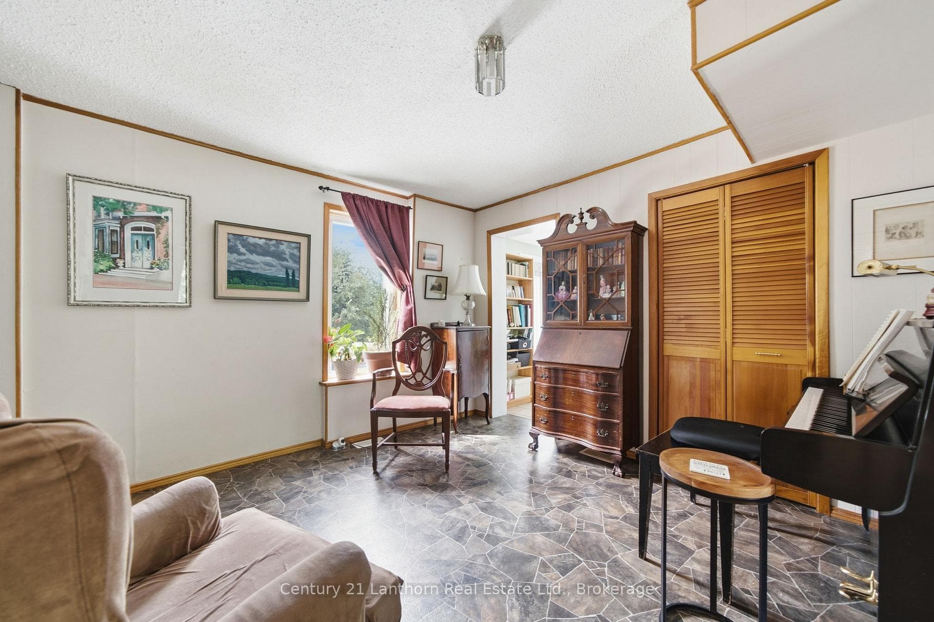 89 Gordon Street photo 35