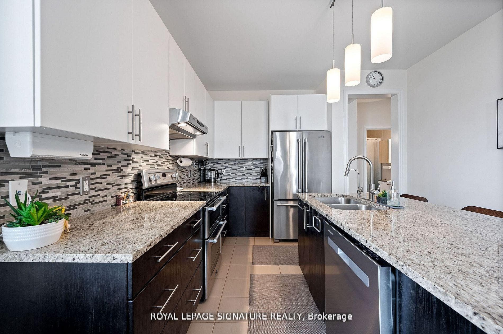 436 Galbraith Street photo 14