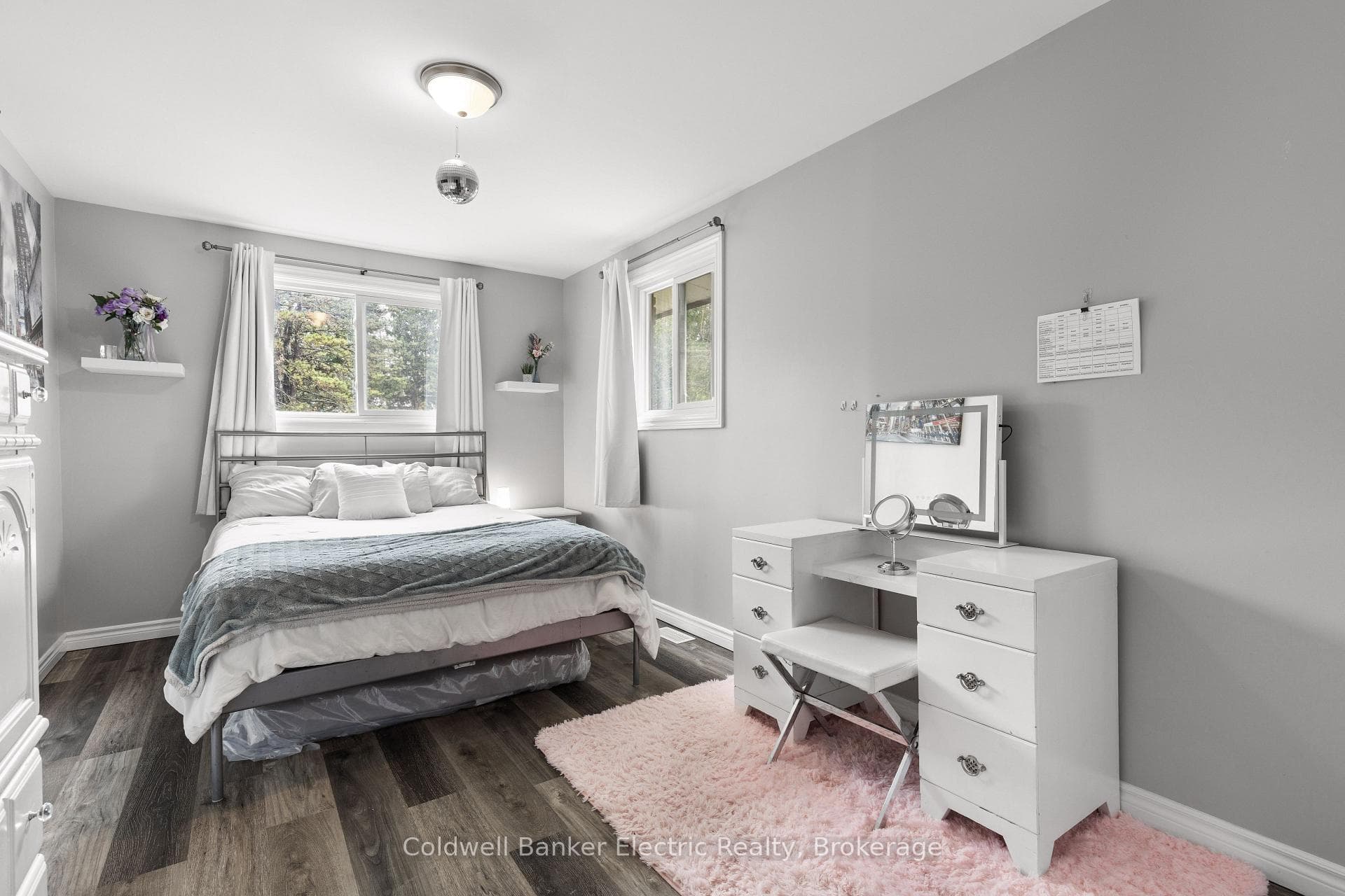 30 Woods Avenue photo 12