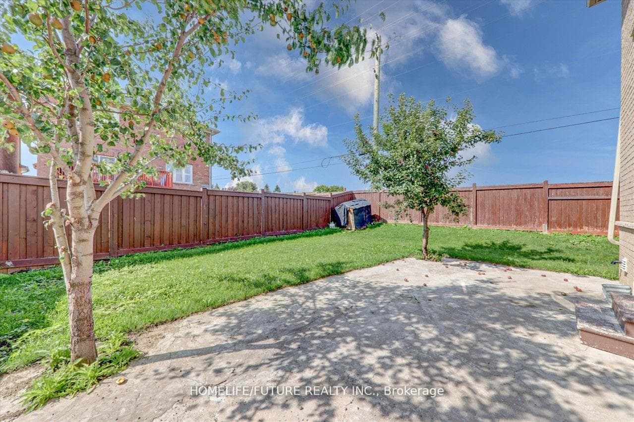 939 Miller Park Avenue Unit Bsmt photo 17