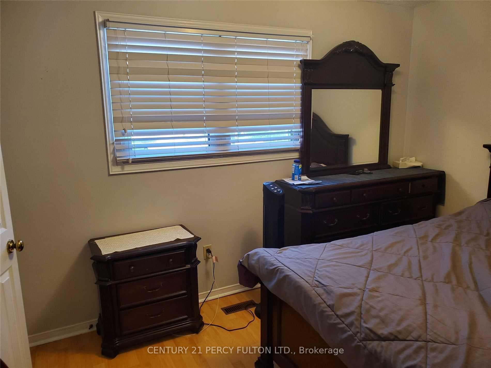 18 Gaslight Crescent photo 12