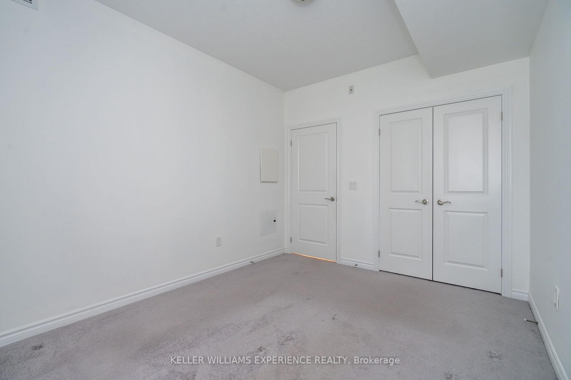 19B Yonge Street Unit 103 photo 18