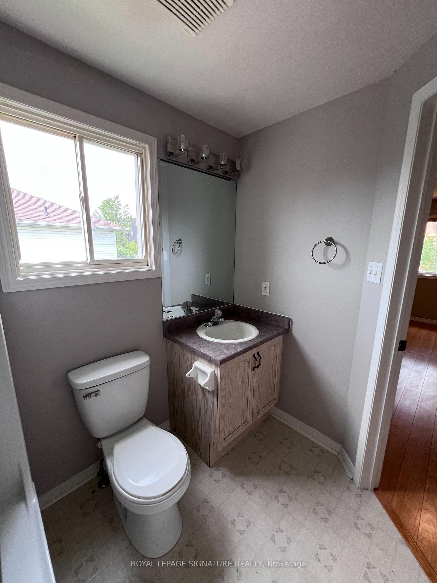 1793 McGill Court photo 23