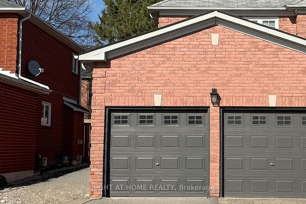 541 Lyman( Basement) Boulevard photo 1