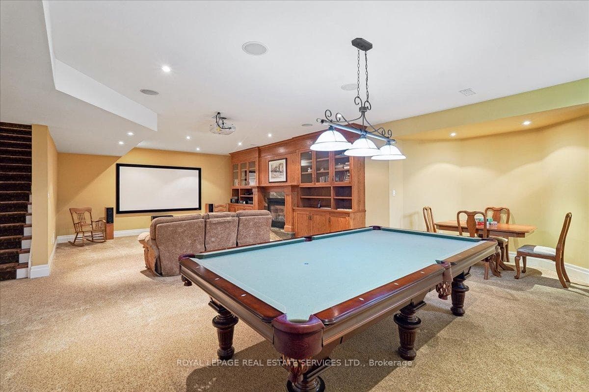 1726 The Pines N/A photo 34