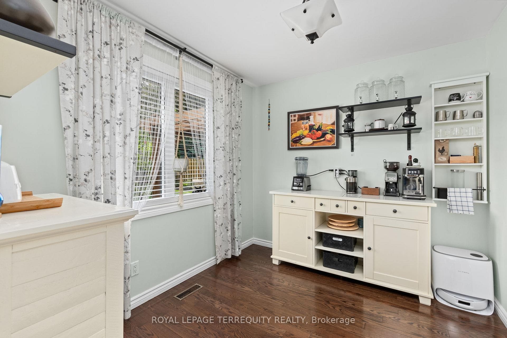 1853 Briarcrook Crescent photo 15