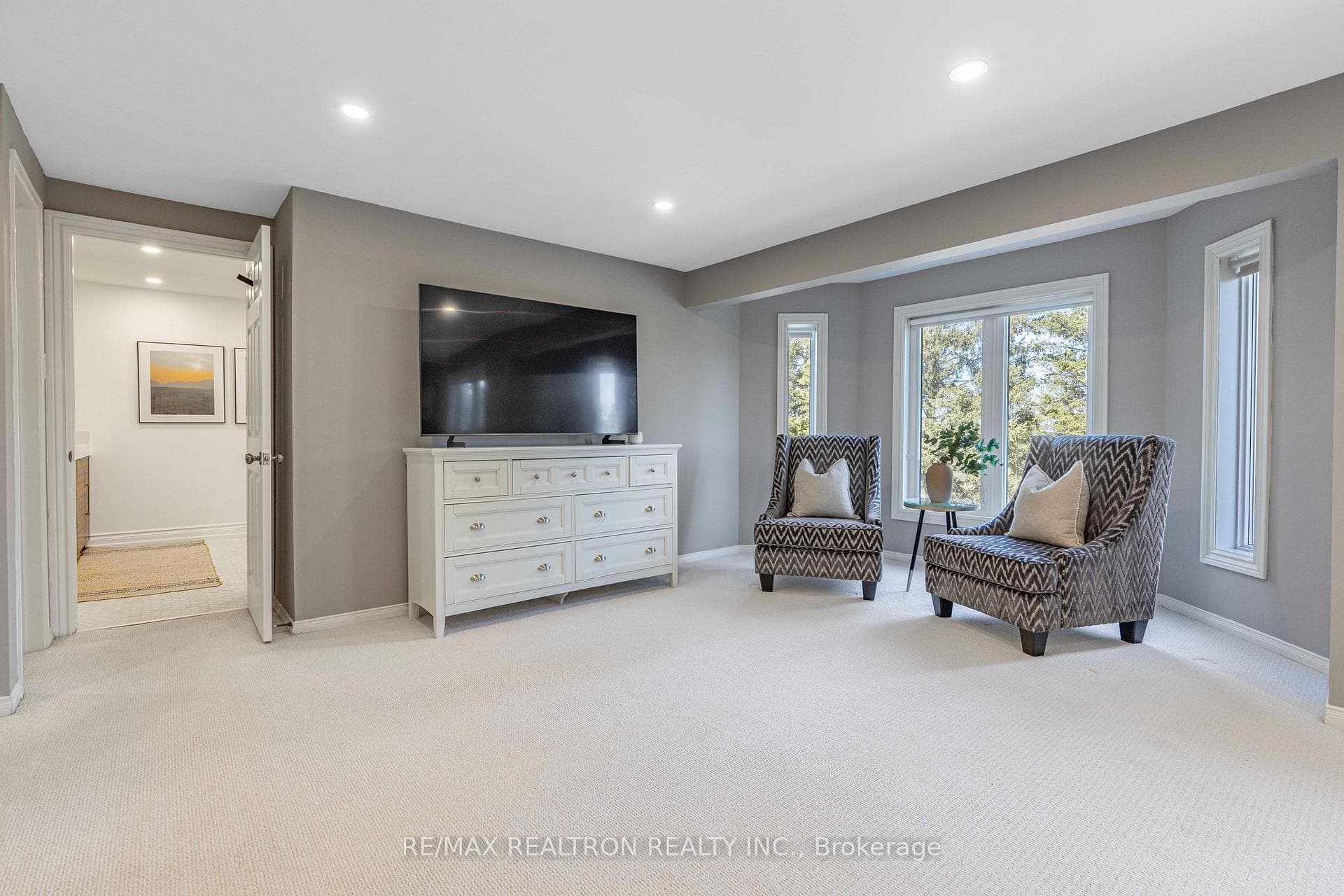 257 Petheram Place photo 24